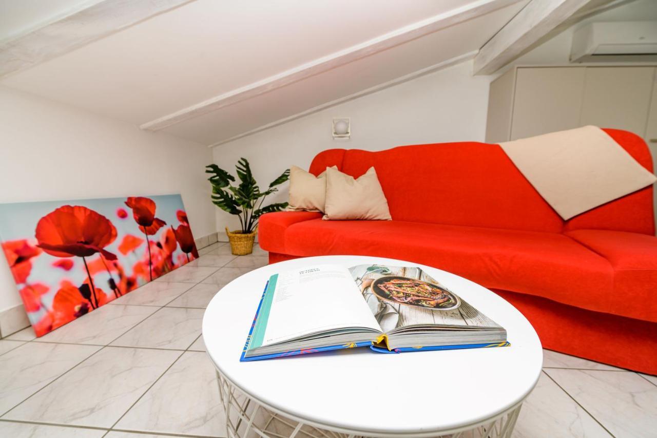 House Rosa Apartment Mali Losinj Exterior photo