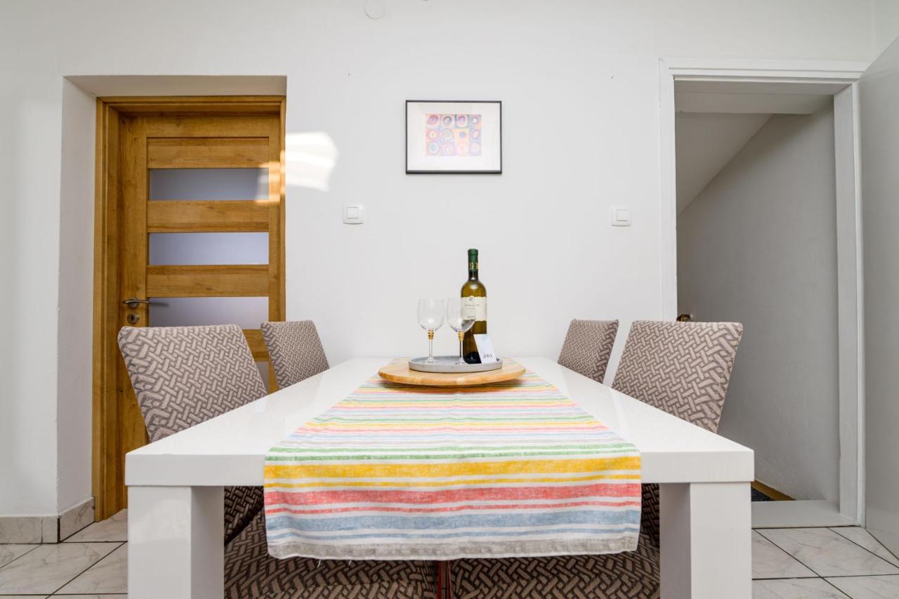 House Rosa Apartment Mali Losinj Exterior photo