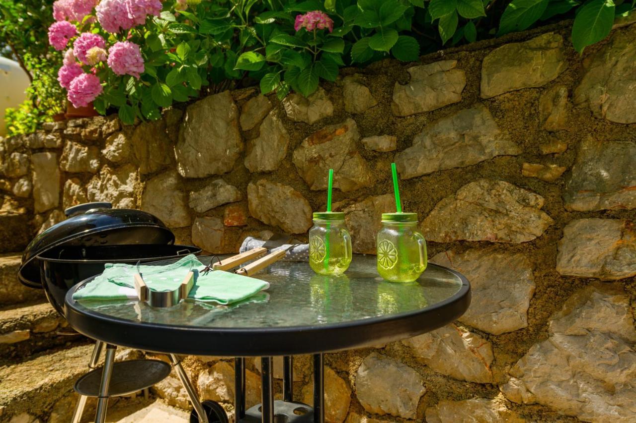 House Rosa Apartment Mali Losinj Exterior photo