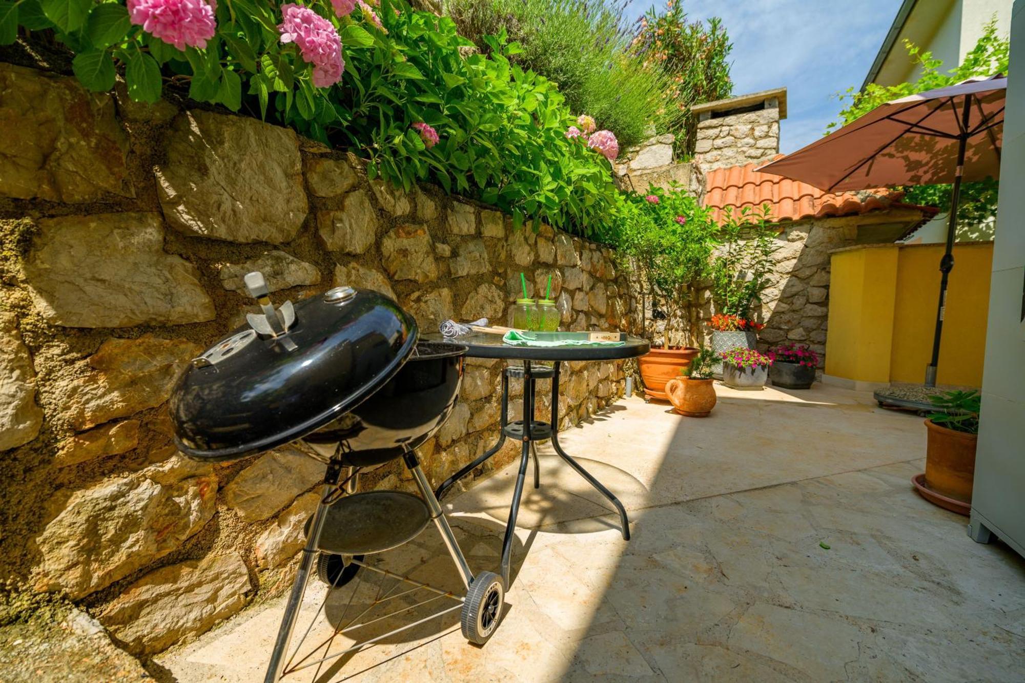 House Rosa Apartment Mali Losinj Exterior photo